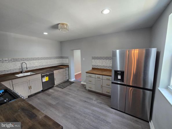 1513 S 10TH Street, Philadelphia PA 19147