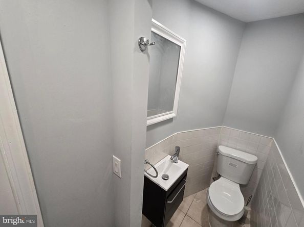 1513 S 10TH Street, Philadelphia PA 19147
