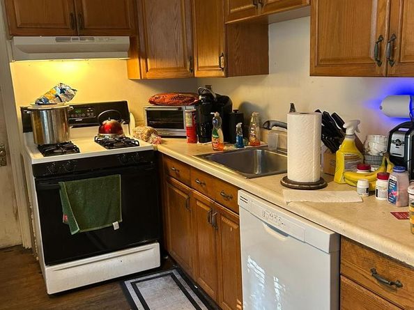 63 W Greenwood Avenue W, Lansdowne PA 19050