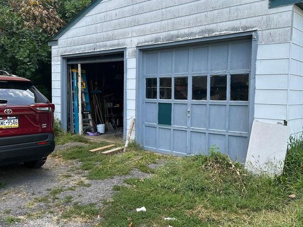 63 W Greenwood Avenue W, Lansdowne PA 19050