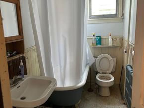 63 W Greenwood Avenue W, Lansdowne PA 19050