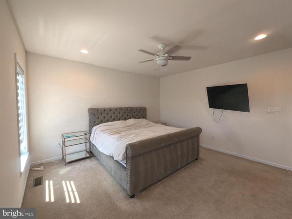 3300 Pietro Way, Philadelphia PA 19145
