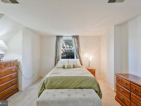 5120 20TH Street N, Arlington VA 22207