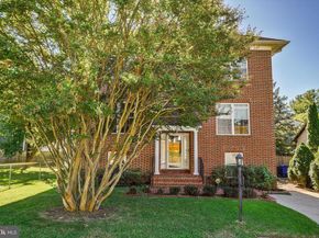 5120 20TH Street N, Arlington VA 22207