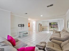 5120 20TH Street N, Arlington VA 22207