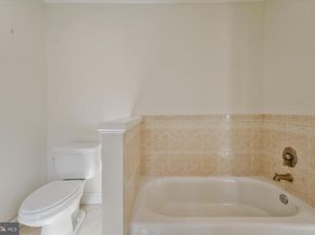 5120 20TH Street N, Arlington VA 22207