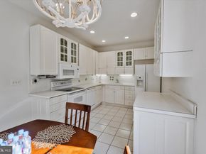 5120 20TH Street N, Arlington VA 22207