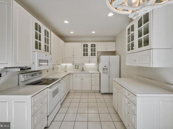 5120 20TH Street N, Arlington VA 22207