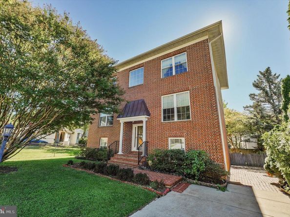 5120 20TH Street N, Arlington VA 22207