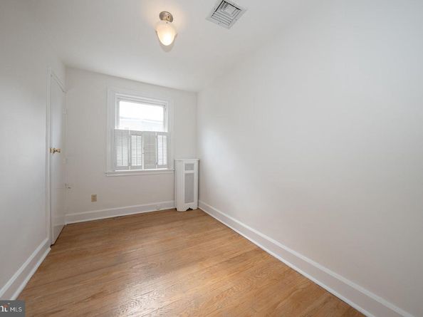 212 Henley Road, Wynnewood PA 19096