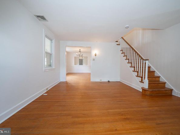 212 Henley Road, Wynnewood PA 19096
