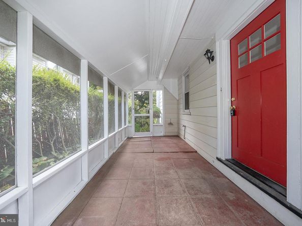 212 Henley Road, Wynnewood PA 19096