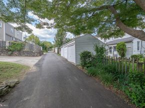 212 Henley Road, Wynnewood PA 19096