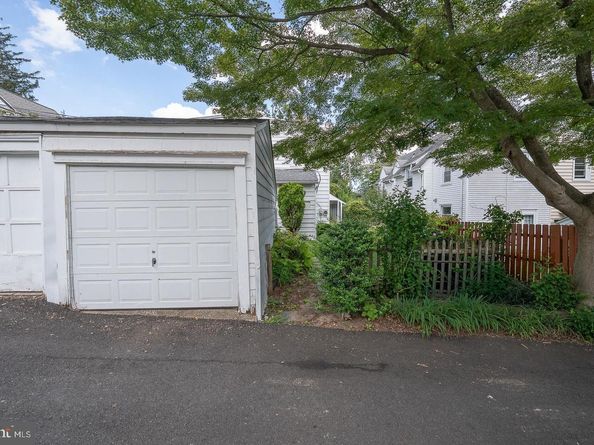 212 Henley Road, Wynnewood PA 19096