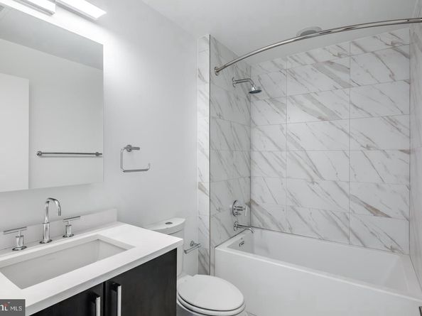 520 Fairmount Avenue, Philadelphia PA 19123