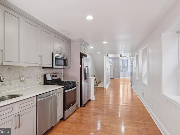 2435 Christian Street, Philadelphia PA 19146