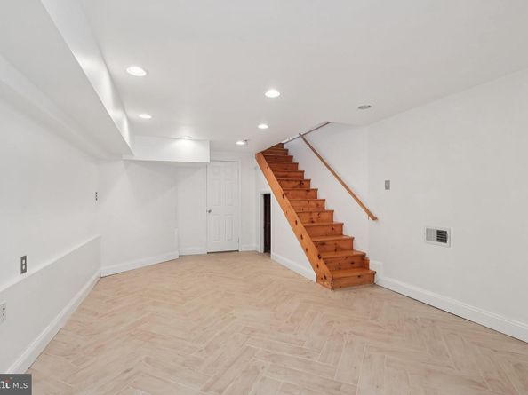 2435 Christian Street, Philadelphia PA 19146