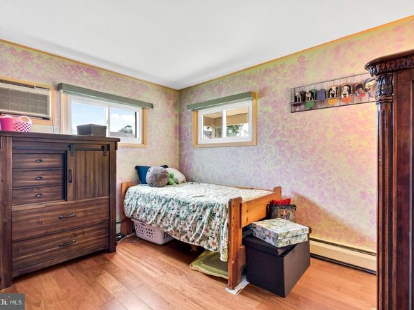 131 Everturn Lane, Levittown PA 19054