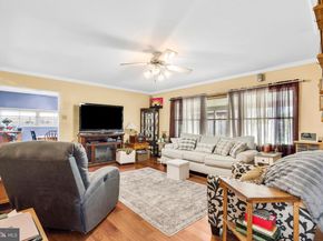 131 Everturn Lane, Levittown PA 19054