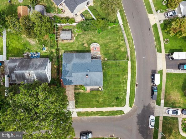 131 Everturn Lane, Levittown PA 19054