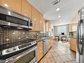 632 Foxcroft Road, Elkins Park PA 19027