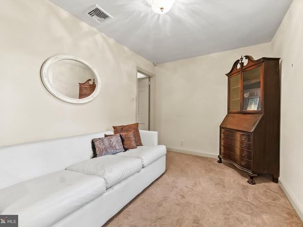 632 Foxcroft Road, Elkins Park PA 19027