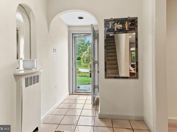 632 Foxcroft Road, Elkins Park PA 19027