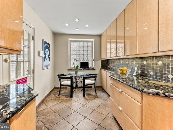 632 Foxcroft Road, Elkins Park PA 19027