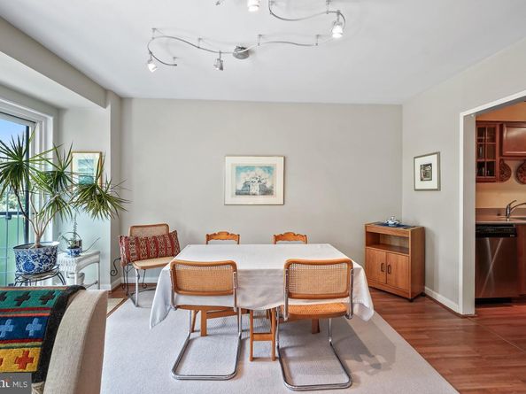 4201 Cathedral Avenue NW 913W, Washington DC 20016