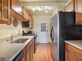 4201 Cathedral Avenue NW 913W, Washington DC 20016