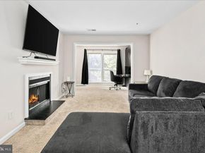 3178 Summit Square Drive 3C11, Oakton VA 22124