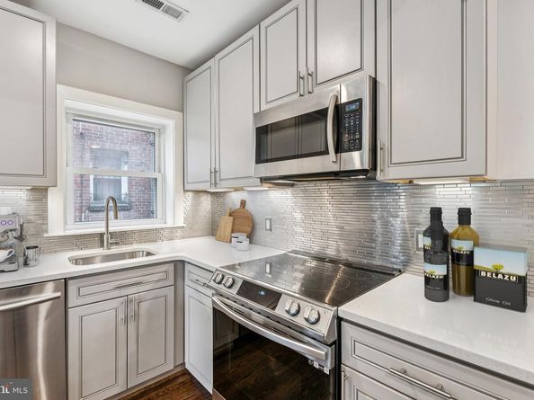 1239 Simms Place NE 1, Washington DC 20002