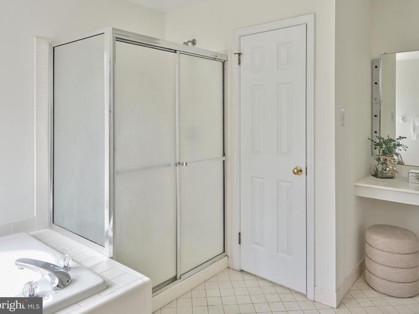 15 Riverstone Circle, New Hope PA 18938