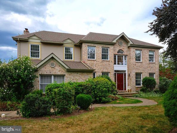 15 Riverstone Circle, New Hope PA 18938