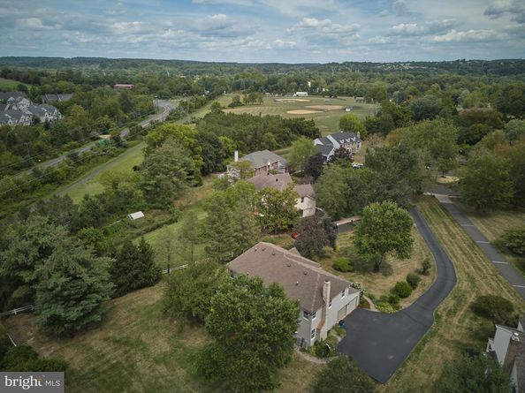 15 Riverstone Circle, New Hope PA 18938