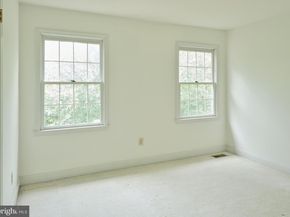 15 Riverstone Circle, New Hope PA 18938