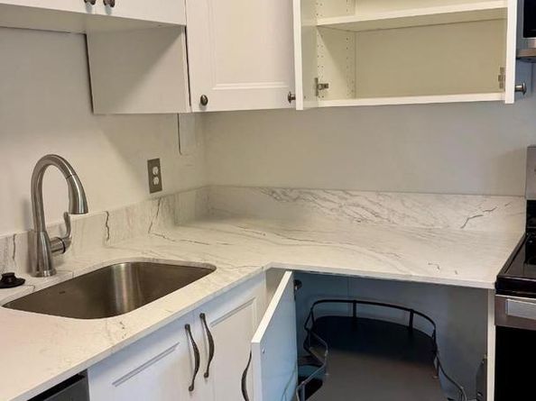 3222 S 28TH Street S 304, Alexandria VA 22302