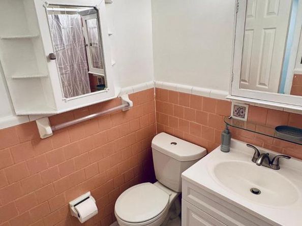 3222 S 28TH Street S 304, Alexandria VA 22302