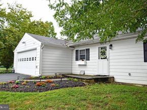 850 Thomas, Lafayette Hill PA 19444