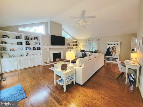 850 Thomas, Lafayette Hill PA 19444