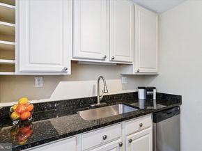 4378 N Pershing Drive 43781, Arlington VA 22203