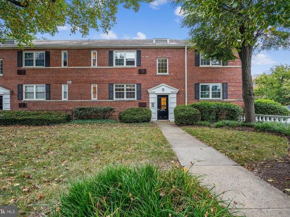 4378 N Pershing Drive 43781, Arlington VA 22203