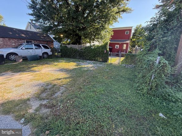 330 Fairview, Crum Lynne PA 19022