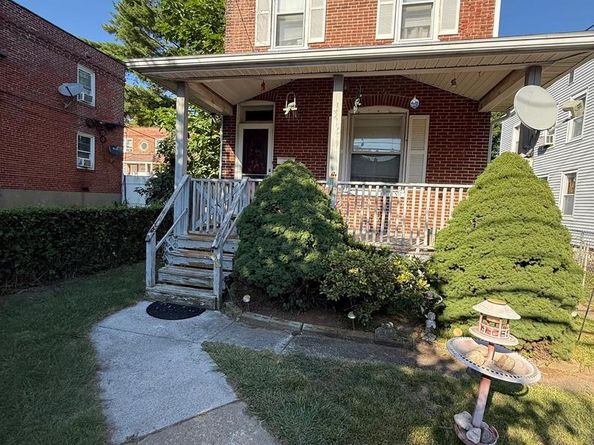 330 Fairview, Crum Lynne PA 19022