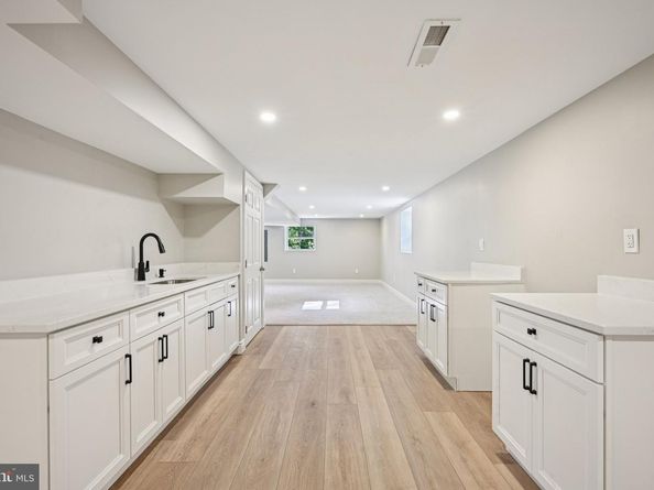 711 E Butler Pike, Ambler PA 19002
