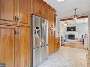 4 W Possum Hollow Road, Rose Valley PA 19086