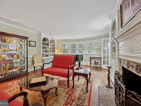 4 W Possum Hollow Road, Rose Valley PA 19086