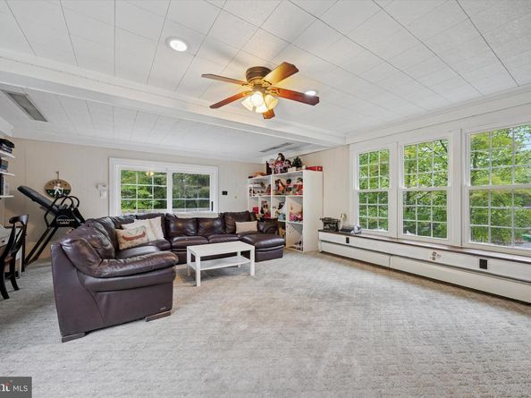 4 W Possum Hollow Road, Rose Valley PA 19086