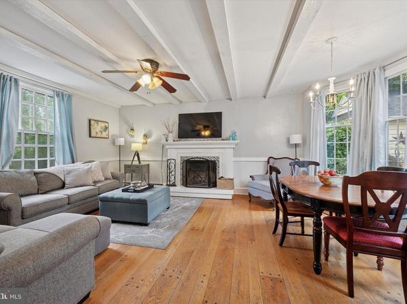 4 W Possum Hollow Road, Rose Valley PA 19086