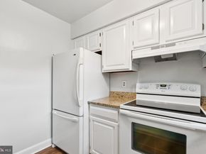 2107 N Scott Street 70, Arlington VA 22209